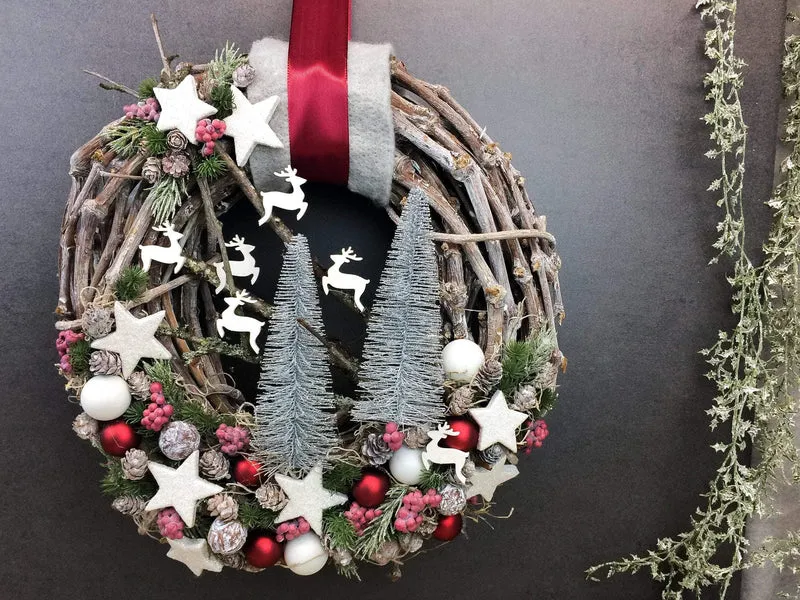 Türkranz Weihnachten mit Hirsch – Wunschfarbe mehrjährig
