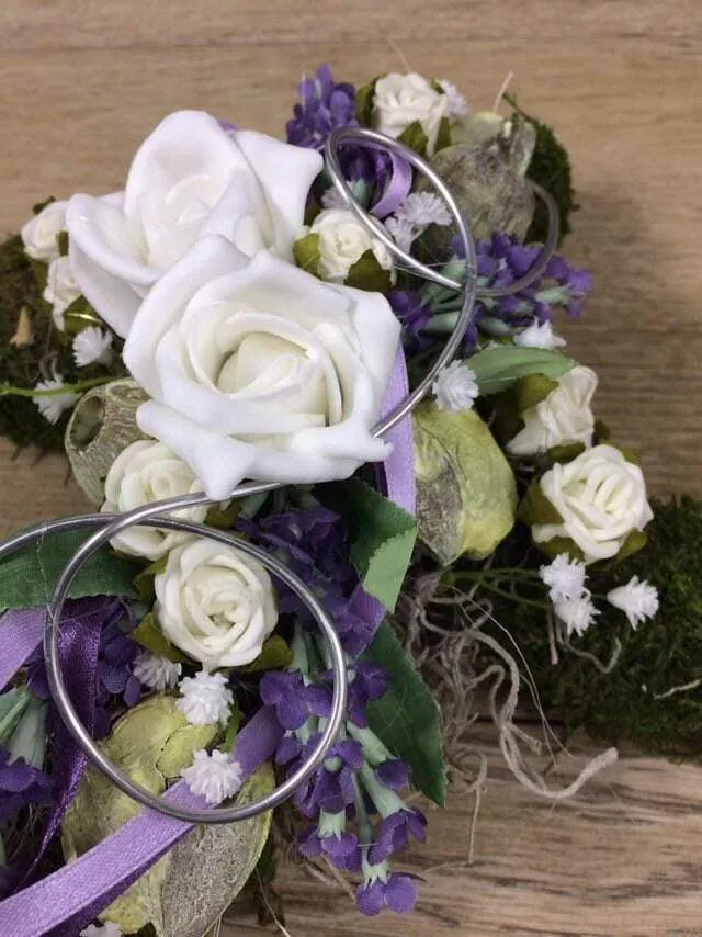 Seidenblumen Urnengesteck Rose – Urnengrabdekoration stilvoll