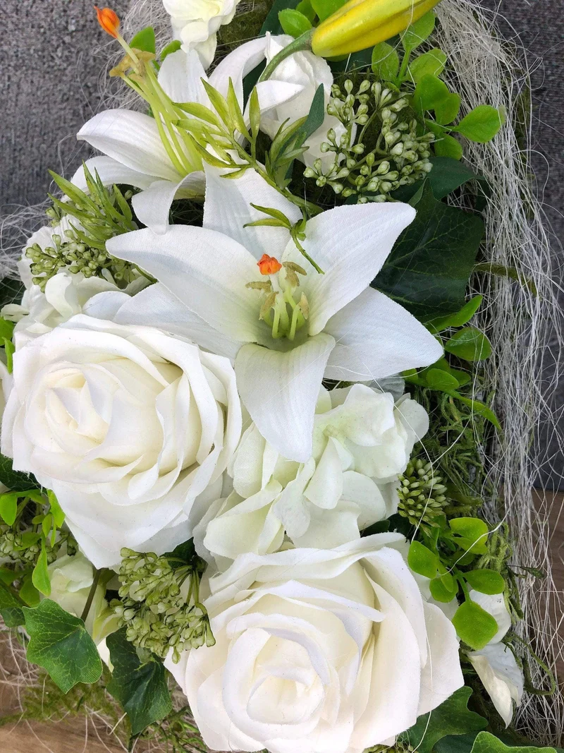 Grabherz Lilie Seidenblumen – langlebiger Grabschmuck