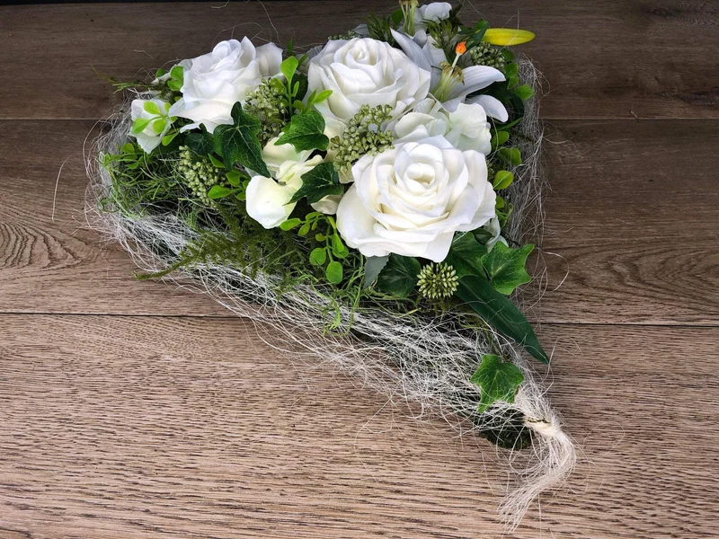 Grabherz Lilie Seidenblumen – langlebiger Grabschmuck