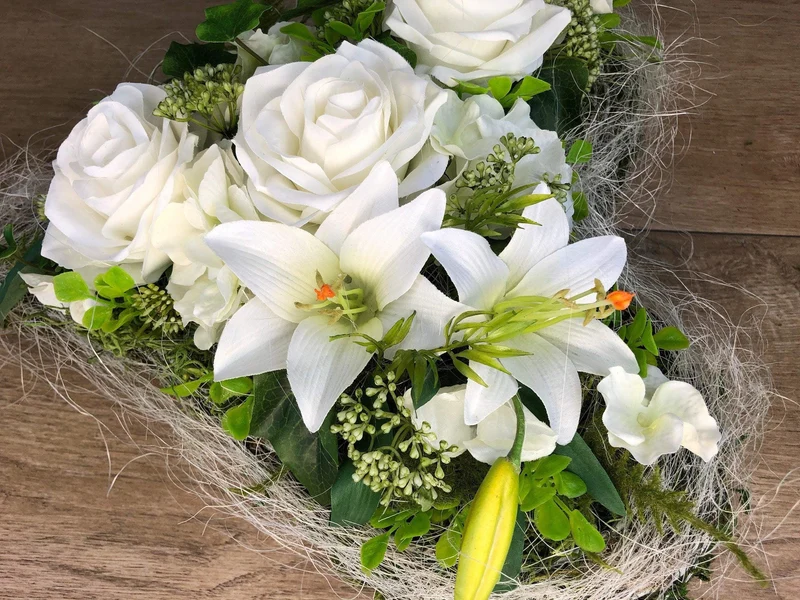 Grabherz Lilie Seidenblumen – langlebiger Grabschmuck