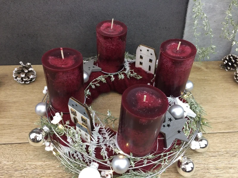 Adventskranz Lichterkette Häuser – rund stimmungsvoll