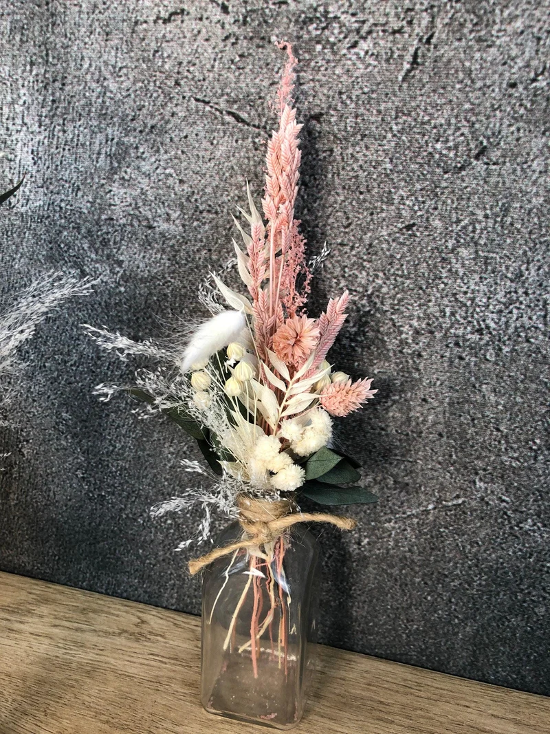 Trockenblumenstrauß mit Vase – Eukalyptus & Gräser natürlich & stilvol