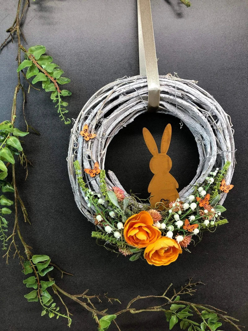 Osterkranz Türdeko Wunschfarbe – Frühlingskranz mit Hasen & Maiglöckchen