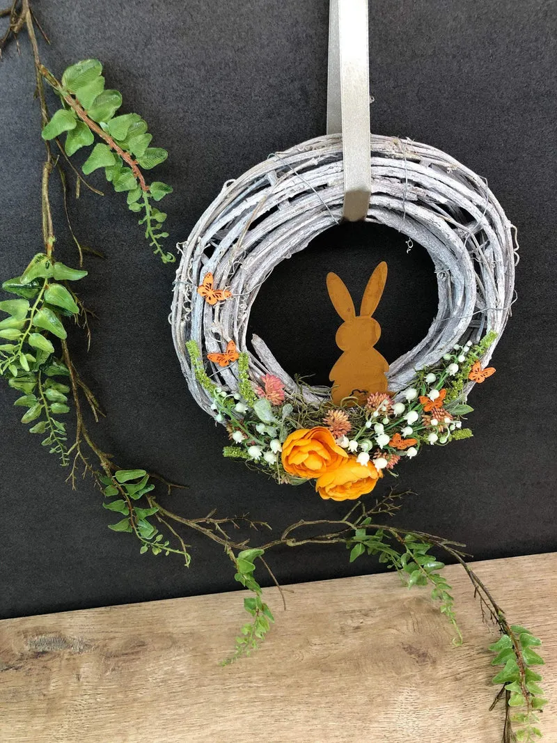 Osterkranz Türdeko Wunschfarbe – Frühlingskranz mit Hasen & Maiglöckchen