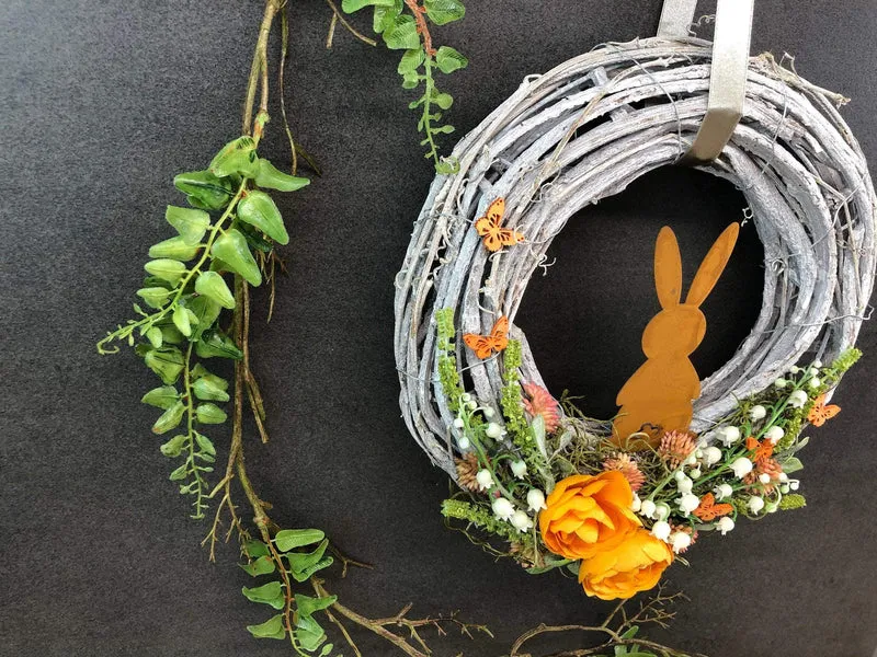 Osterkranz Türdeko Wunschfarbe – Frühlingskranz mit Hasen & Maiglöckchen