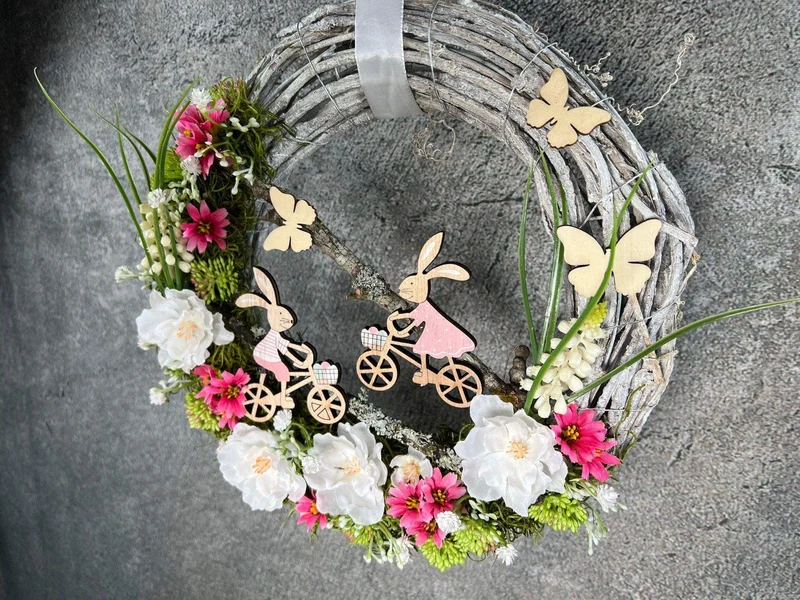Frühlingskranz Türdeko mit Hasen, Eiern & Schleierkraut – Seidenblumen Osterkranz