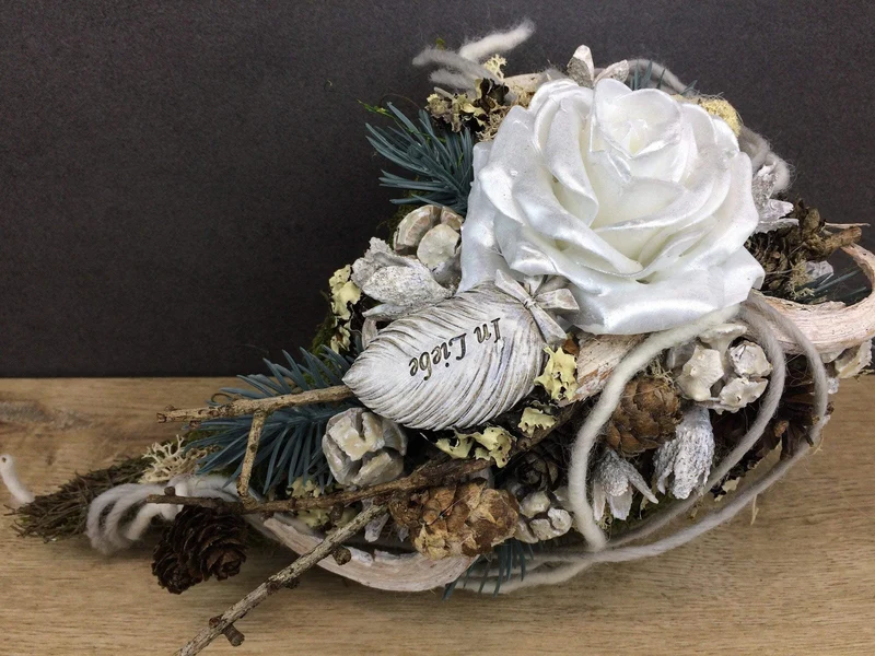 Grabherz Wachsrose Seidenblumen – langlebiger Grabschmuck
