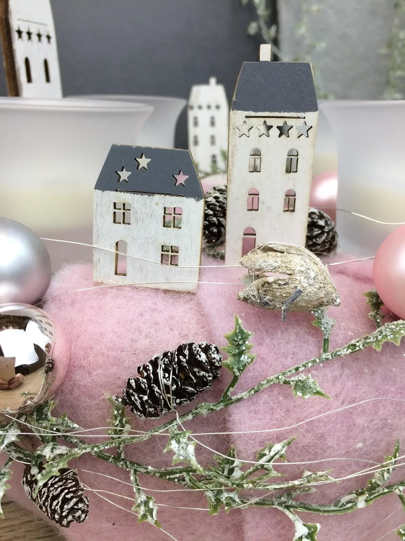 Adventskranz rund mit Häusern – mehrjährig & gemütlich