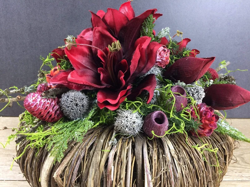 Grabgesteck Amaryllis 32cm Seidenblumen – ausdrucksstarke Grabdeko