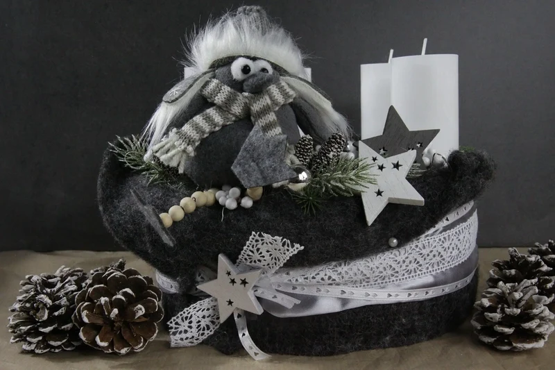 Runder Adventskranz modern – stilvoll mehrjährig