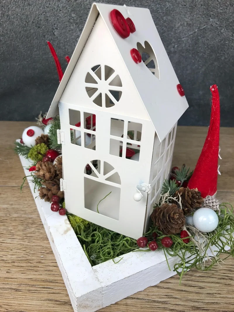 Adventsgesteck Wichtel Häuser länglich – Tablett Advent Tischdeko