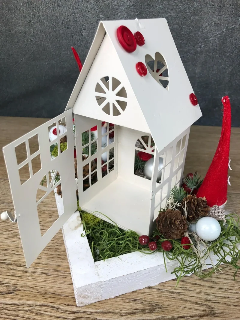 Adventsgesteck Wichtel Häuser länglich – Tablett Advent Tischdeko