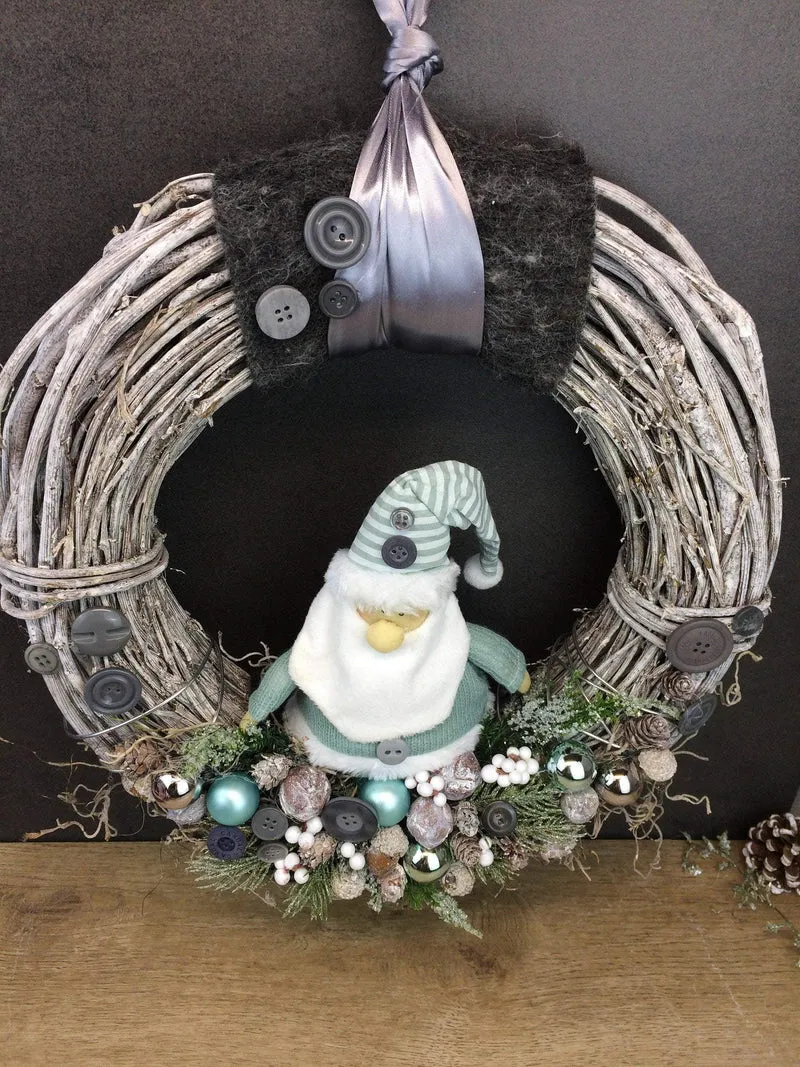 Türkranz Weihnachten mit Wichtel 37cm – Weihnachtskranz Wunschfarbe