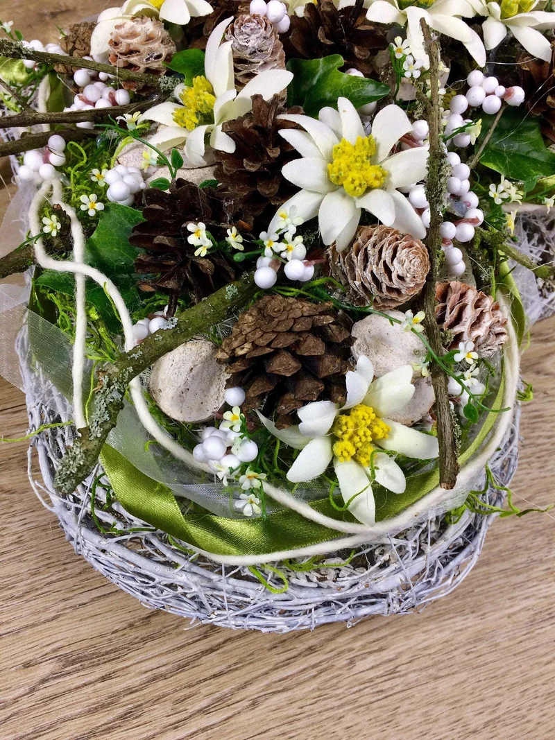 Urnengesteck Grabgesteck Edelweiß Seidenblumen – langlebiger Urnenschmuck