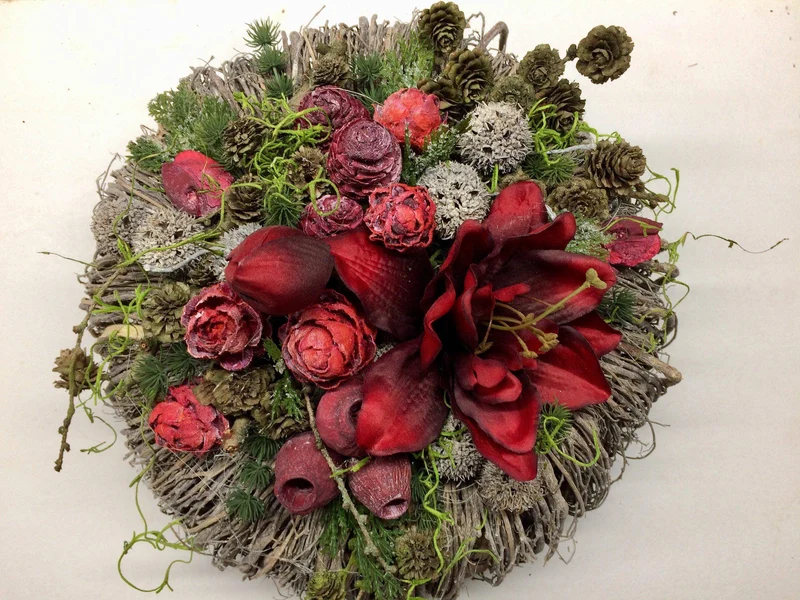 Seidenblumen Grabgesteck Amaryllis – Grabschmuck modern – für Außenber