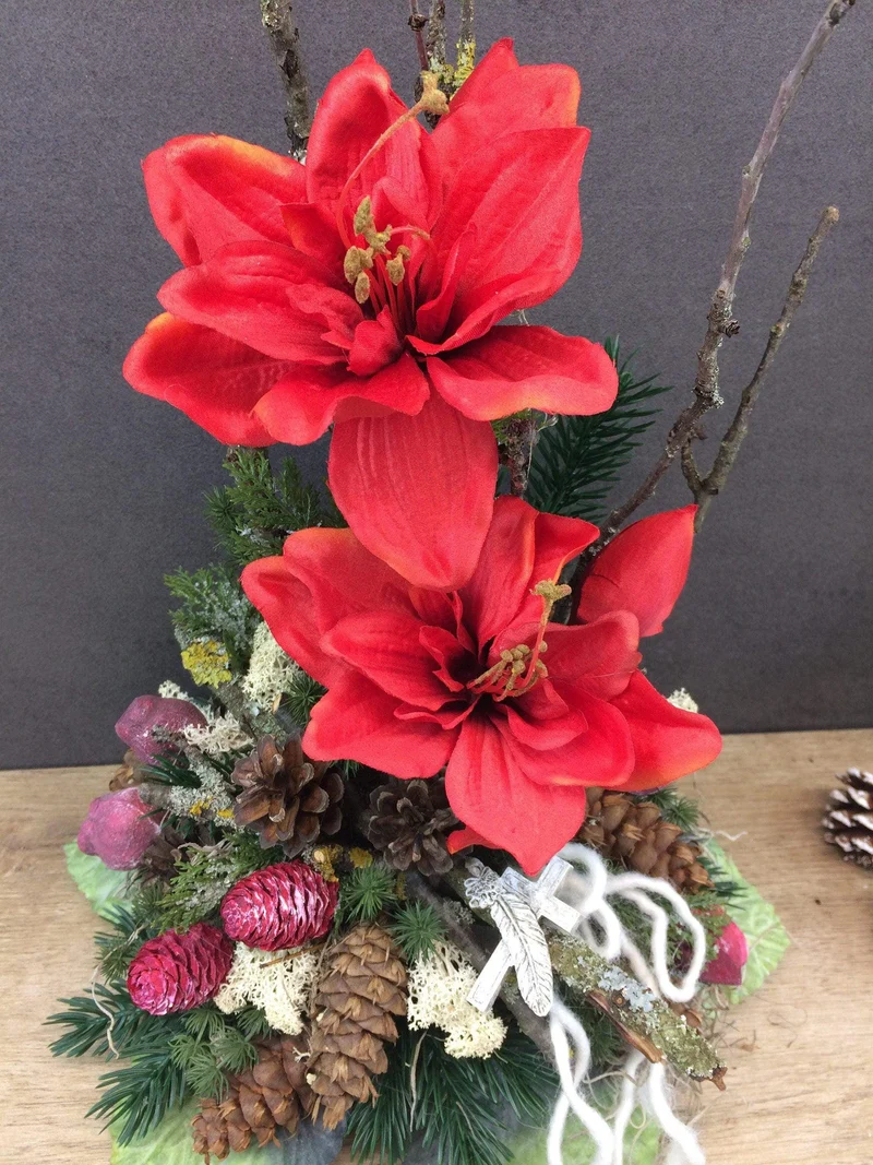 Seidenblumen Grabgesteck Amaryllis – Grabschmuck modern – für Außenber