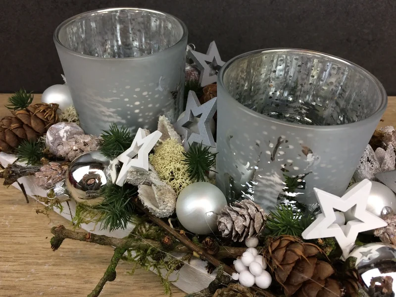Adventsgesteck länglich mit Gläsern – Tablett modern Advent mehrjährig