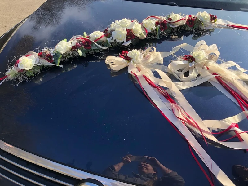 Hochzeit Autoschmuck Set 3-teilig – Seidenblumen Brautauto Schmuck