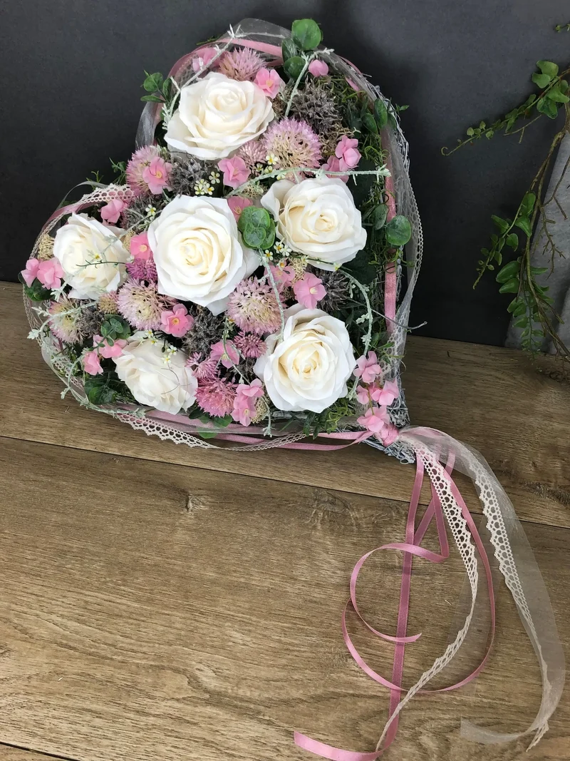 Grabherz Rose mit Wiesenblumen – Grabschmuck Seidenblumen langlebig