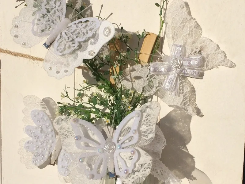 Seidenblumen Schmetterlinge – Deko Accessoire langlebig & stilvoll