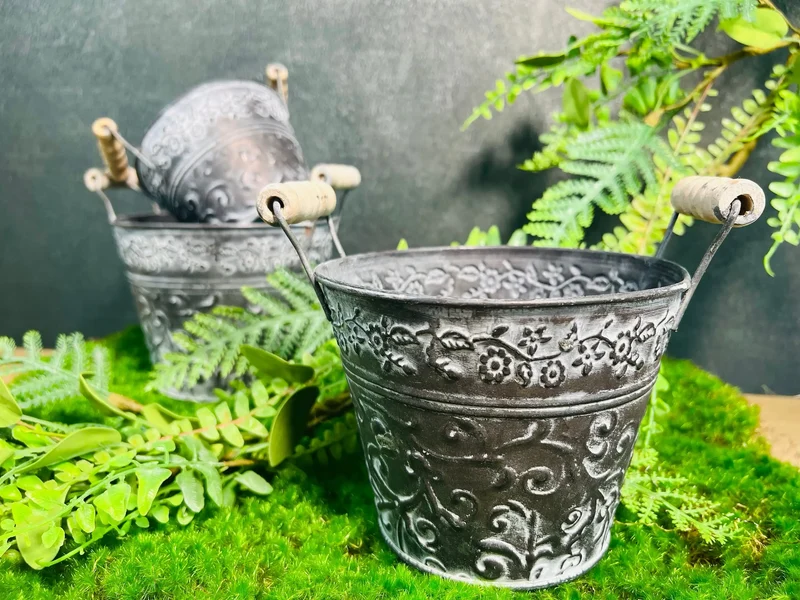 Metalltopf Übertopf Kunstpflanze – Dekotopf in 3 Größen langlebig