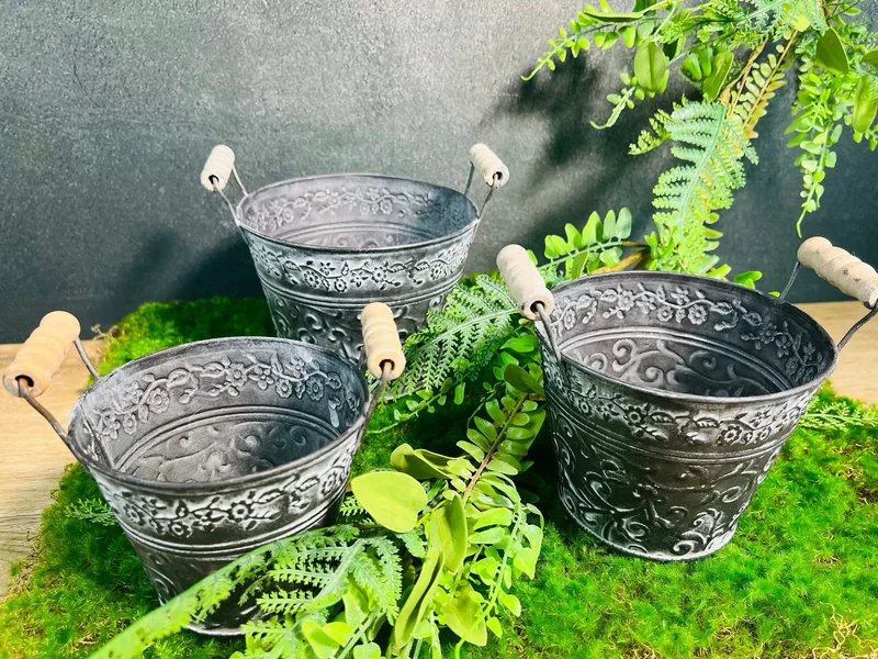 Metalltopf Übertopf Kunstpflanze – Dekotopf in 3 Größen langlebig