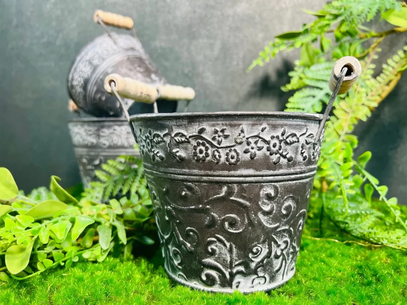 Metalltopf Übertopf Kunstpflanze – Dekotopf in 3 Größen langlebig