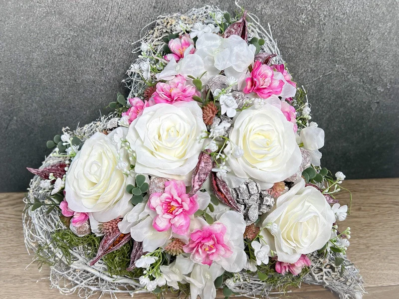 Seidenblumen Grabschmuck Herz Rose mit Wiesenblumen – handgefertigt –