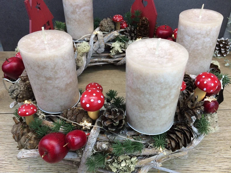 Adventskranz rund mit LED-Lichterkette – mehrjährig langlebig mit Tann