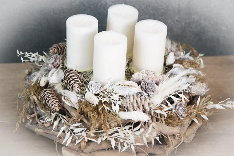Adventskranz Ruskus Zapfen rund – natürlicher handgefertigt
