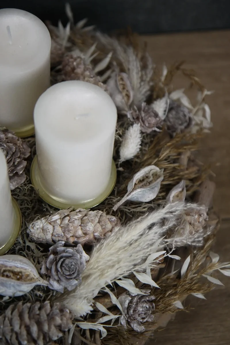 Adventskranz Ruskus Zapfen rund – natürlicher handgefertigt