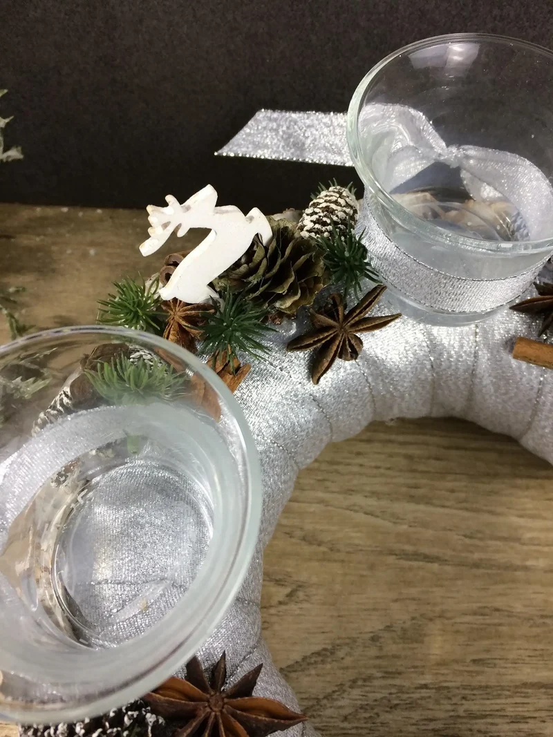 Adventskranz rund mit Hirsch – Naturmaterialien mehrjährig