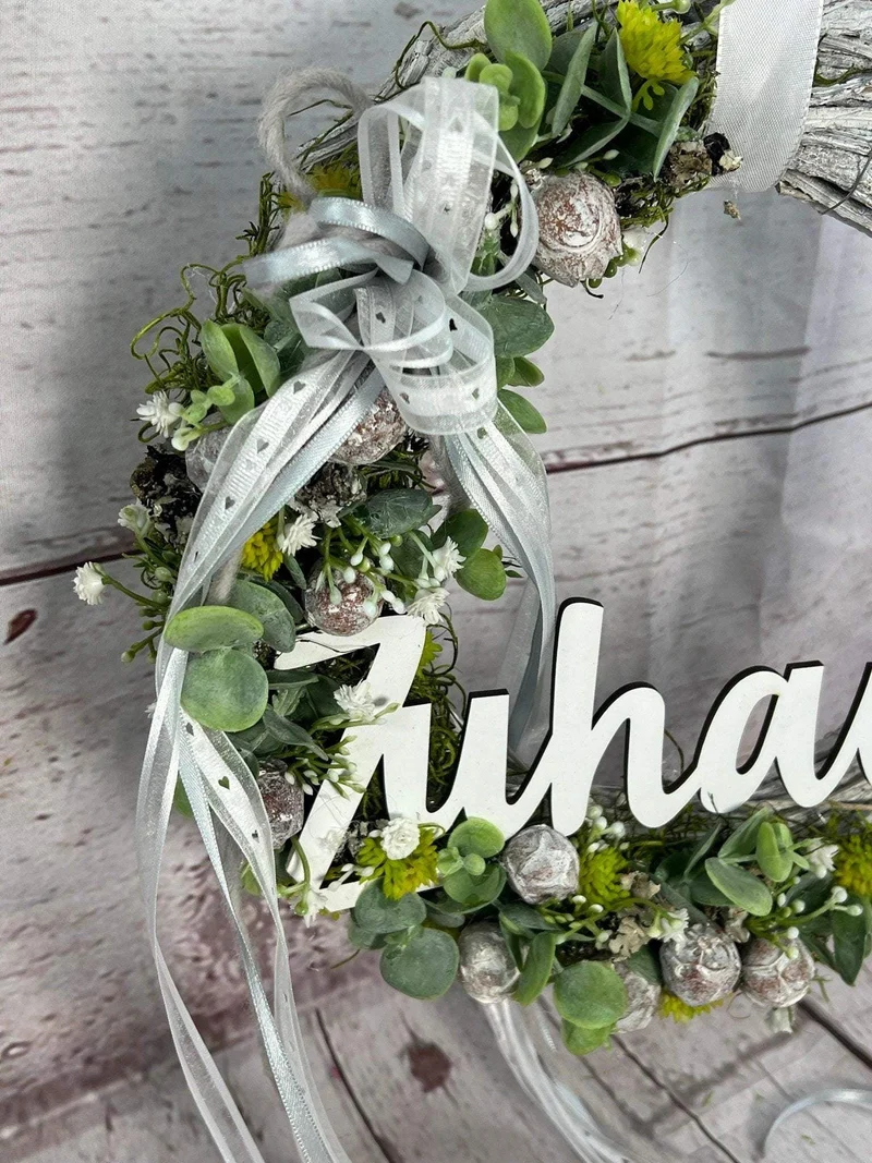 Türkranz Frühling modern mit Eukalyptus & Schriftzug – Frühlingsdeko Seidenblumen