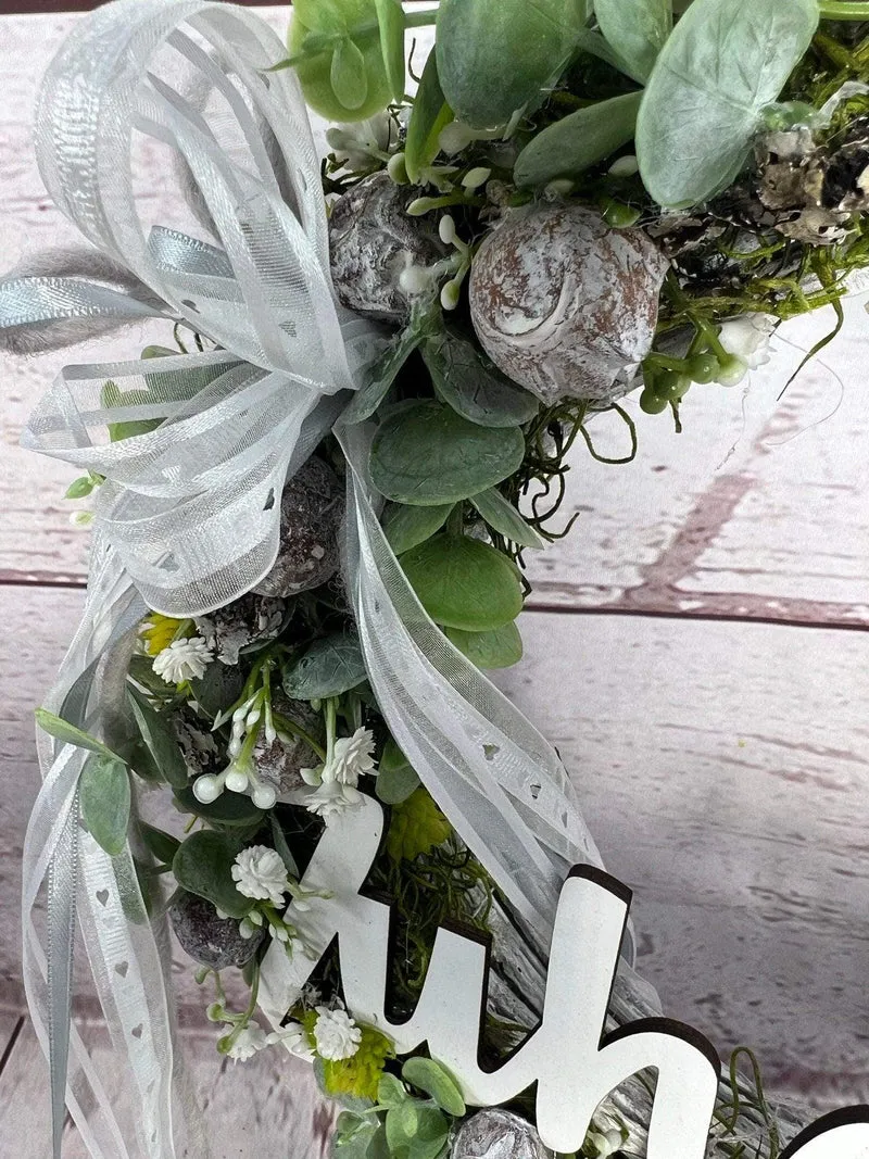 Türkranz Frühling modern mit Eukalyptus & Schriftzug – Frühlingsdeko Seidenblumen