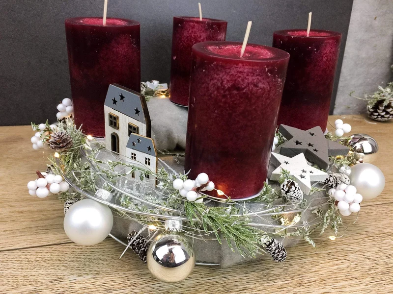 Adventskranz Lichterkette Häuser – rund stimmungsvoll mit Tanne