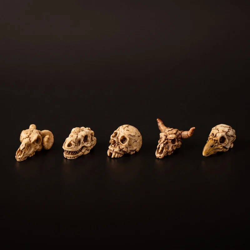 Mini Skull set - 5 pcs - Miniature figurines ↔ 2 cm ↑ 1 cm