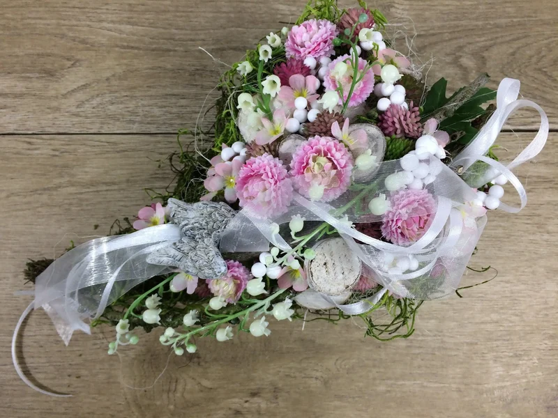 Grabherz Rose auf Moos – Grabschmuck Seidenblumen langlebig