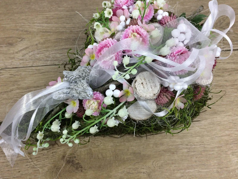 Grabherz Rose auf Moos – Grabschmuck Seidenblumen langlebig