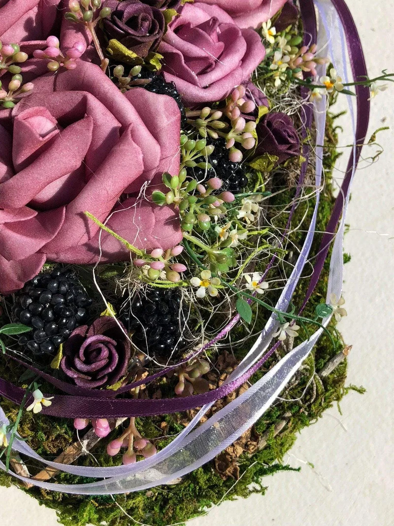 Grabherz mit Rose – Seidenblumen Grabschmuck