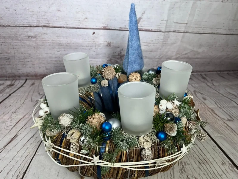 Runder Adventskranz Wichtel Gläser – stimmungsvolle Weihnachtsdeko