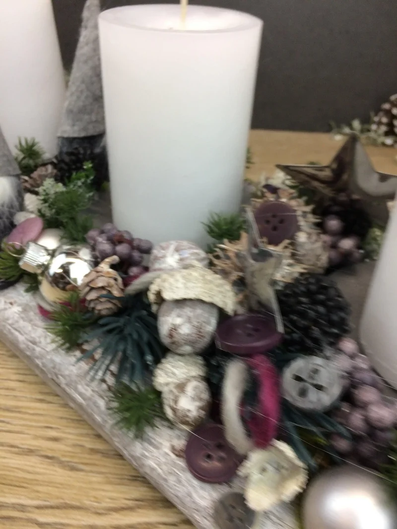 Längliches Adventsgesteck mit Wichtel – Tablett Advent mehrjährig