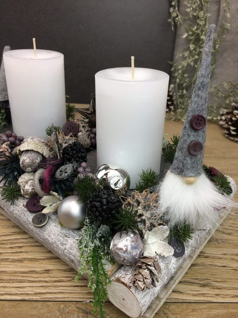 Längliches Adventsgesteck mit Wichtel – Tablett Advent mehrjährig
