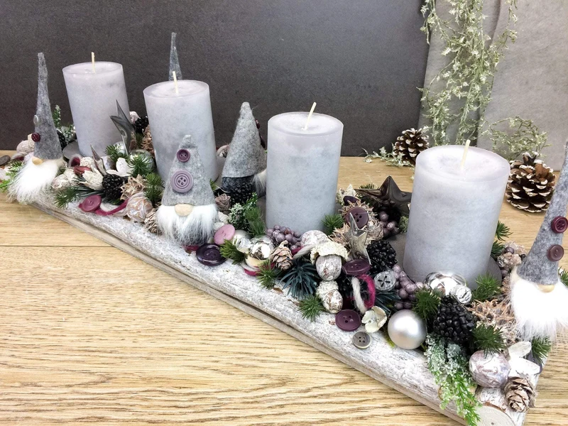 Längliches Adventsgesteck mit Wichtel – Tablett Advent mehrjährig