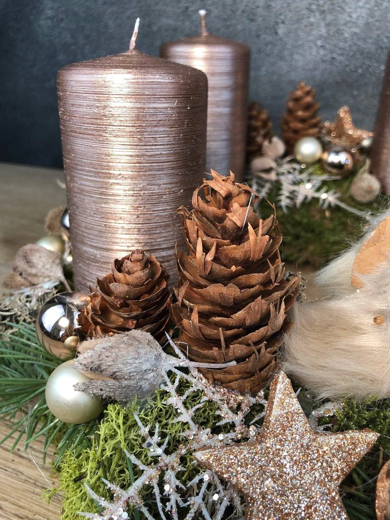 Adventskranz mit Vogel-Detail – rund handgefertigt langlebig