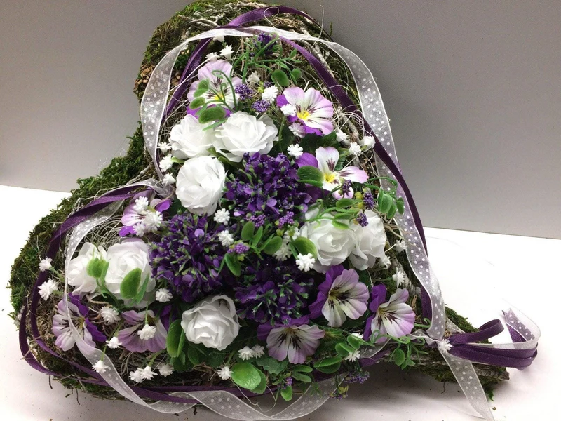Seidenblumen Grabschmuck Herz Rose – handgefertigt