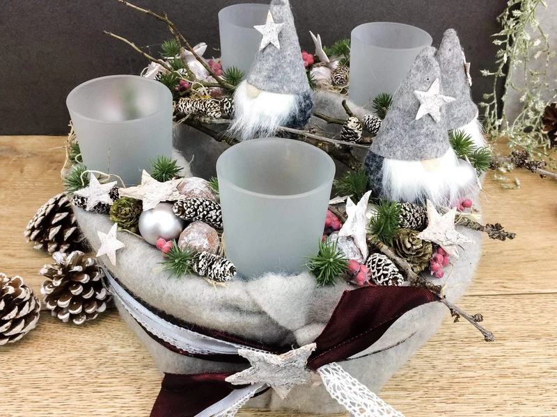 Runder Adventskranz 25cm Wichtel – stilvoll mehrjährig