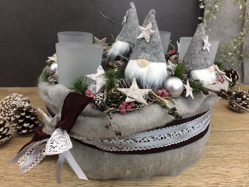 Runder Adventskranz 25cm Wichtel – stilvoll mehrjährig