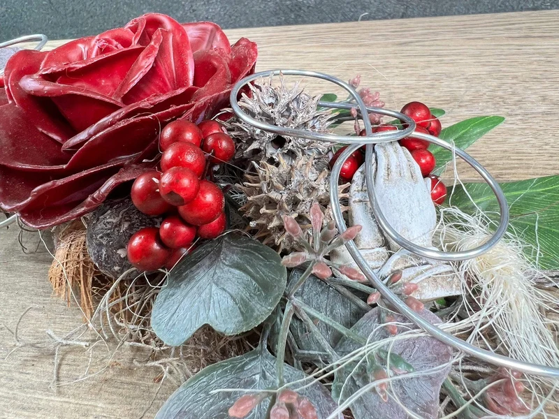 Seidenblumen Grabgesteck Wachsrose – Grabdekoration handgefertigt