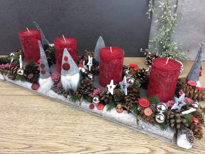 Adventsgesteck Tablett Wichtel – länglich Advent Kerzen handgefertigt
